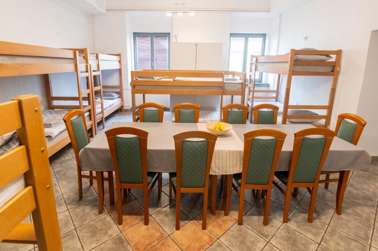 Hostel Vojnik Екстериор снимка