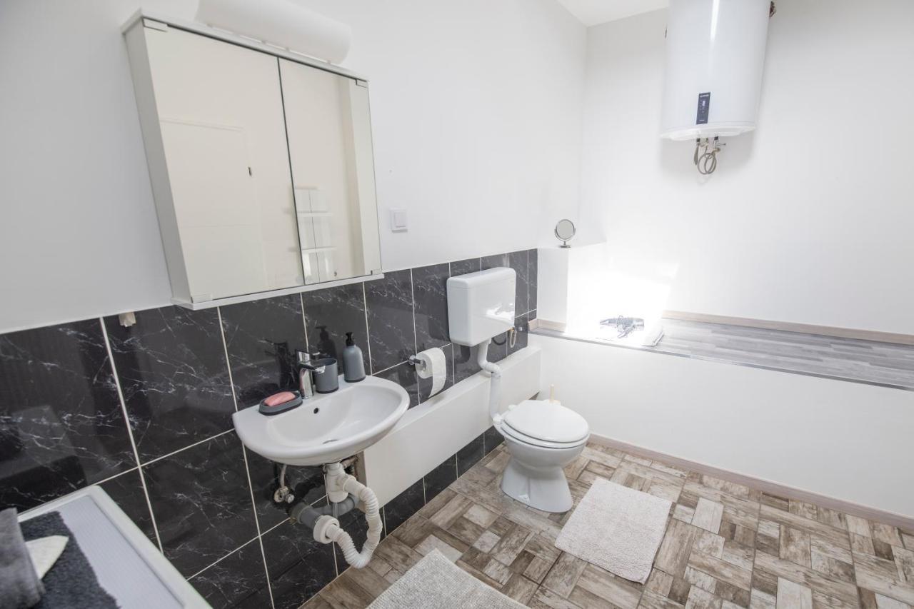 Hostel Vojnik Екстериор снимка