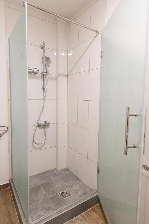 Hostel Vojnik Екстериор снимка