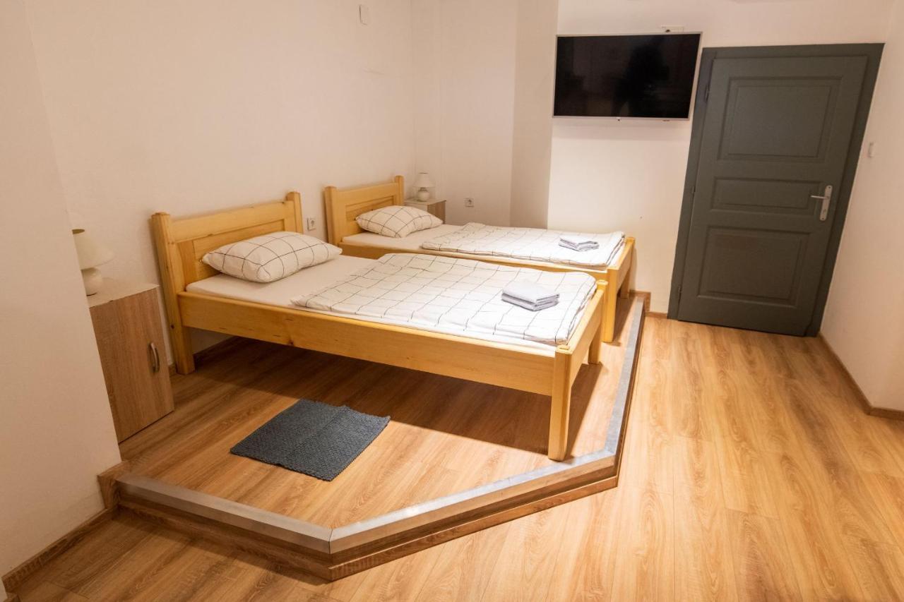Hostel Vojnik Екстериор снимка